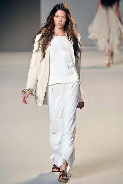 Look 24